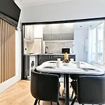 Apartmán Modern Moulin Rouge