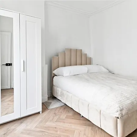 Apartment Modern Moulin Rouge Paris